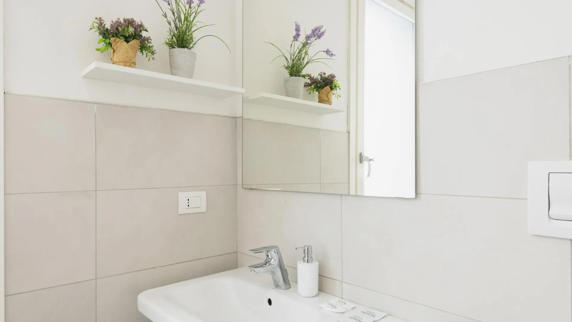 Easylife - Luminoso Appartamento Sui Navigli Mailand